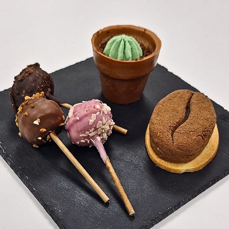 Surtido variado de postres de La Compagnie des Desserts